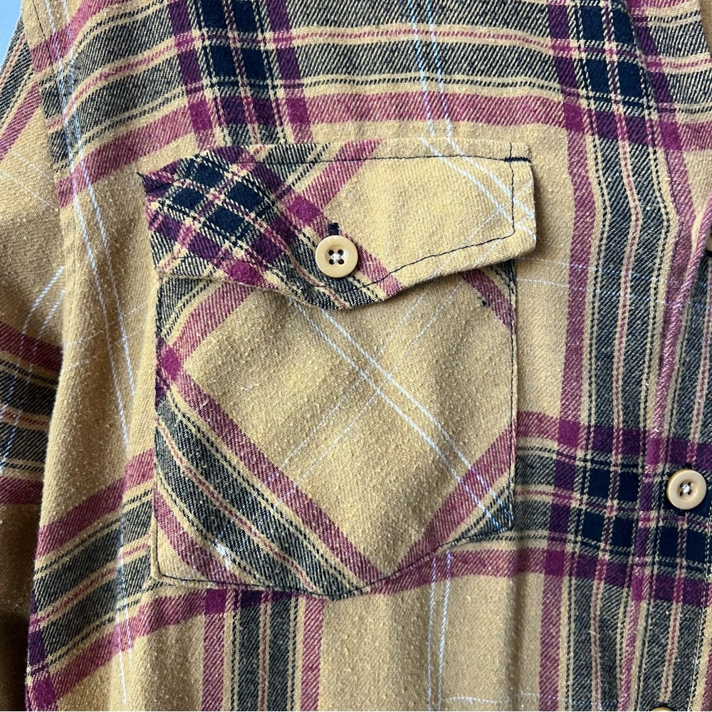 Another Flannel - Picture 3 of 5